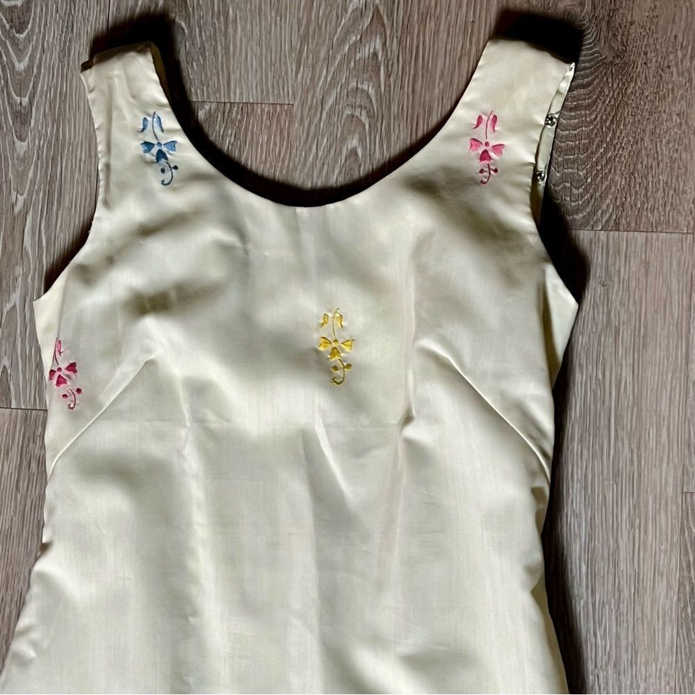 Vintage 60s Maxi Dress Ivory Embroidered floral Sleeveless Prairie Hippie Boho S - Picture 9 of 16